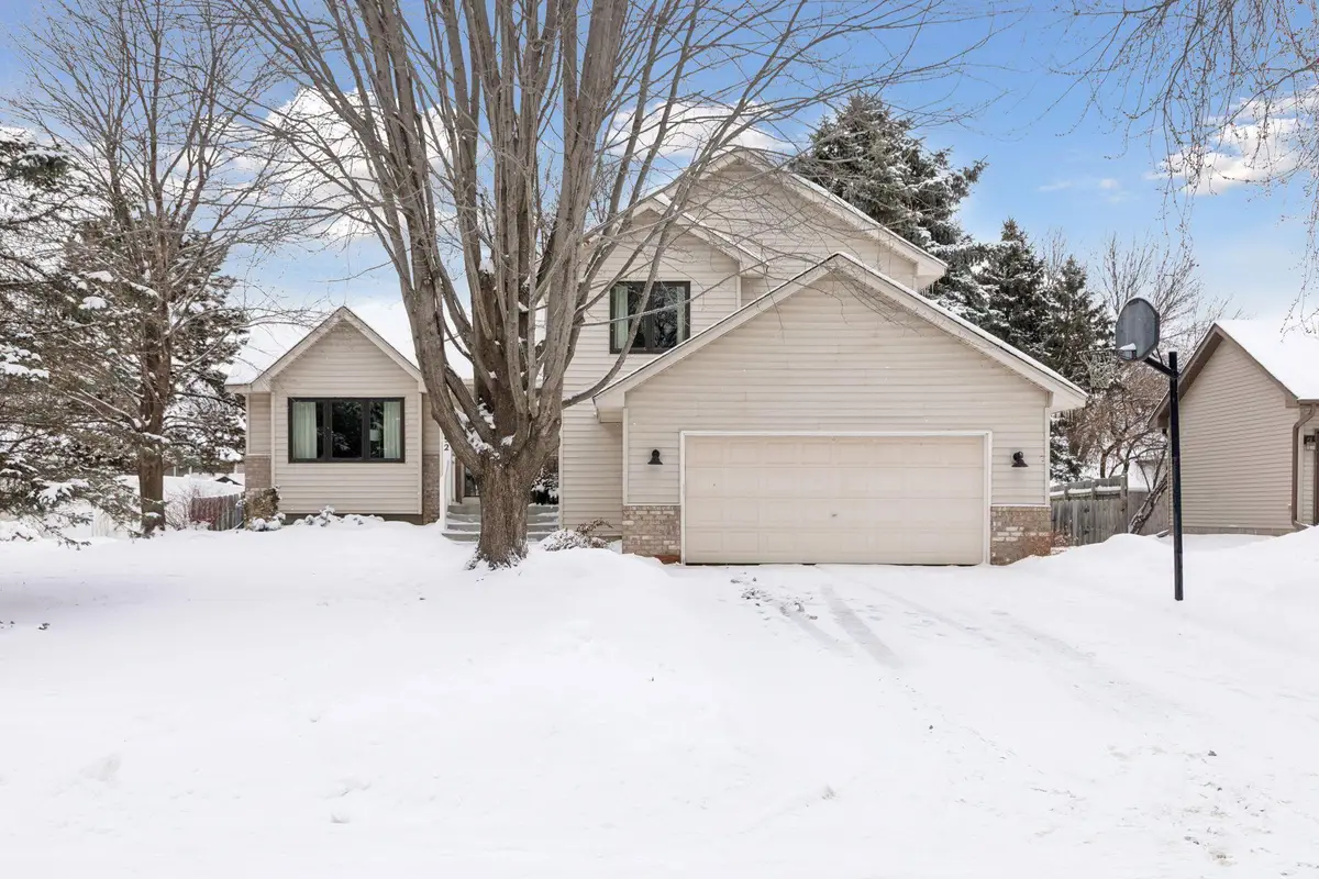 9392 Cortland Road, Woodbury, MN 55125 - Image #1