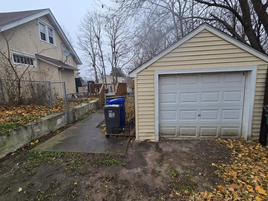 48 Jessamine Avenue E, Saint Paul, MN 55117 - Image #2