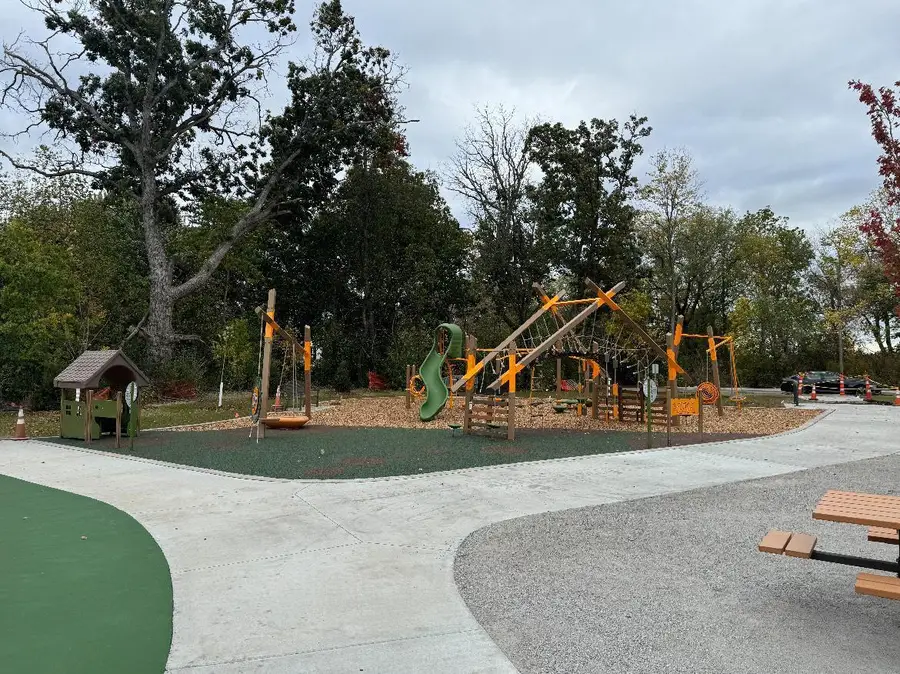 2380 Laurie Court W, Roseville, MN 55113 - Image #3