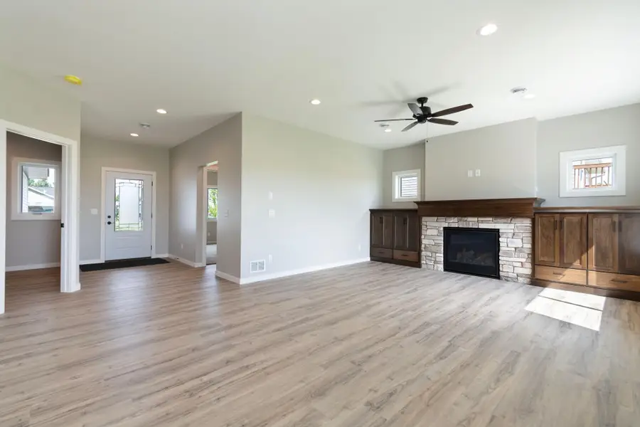 1534 9th Avenue Sw, Hutchinson, MN 55350 - Image #3