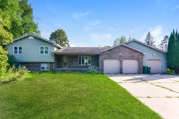 205 South Lane, Green Isle, MN 55338