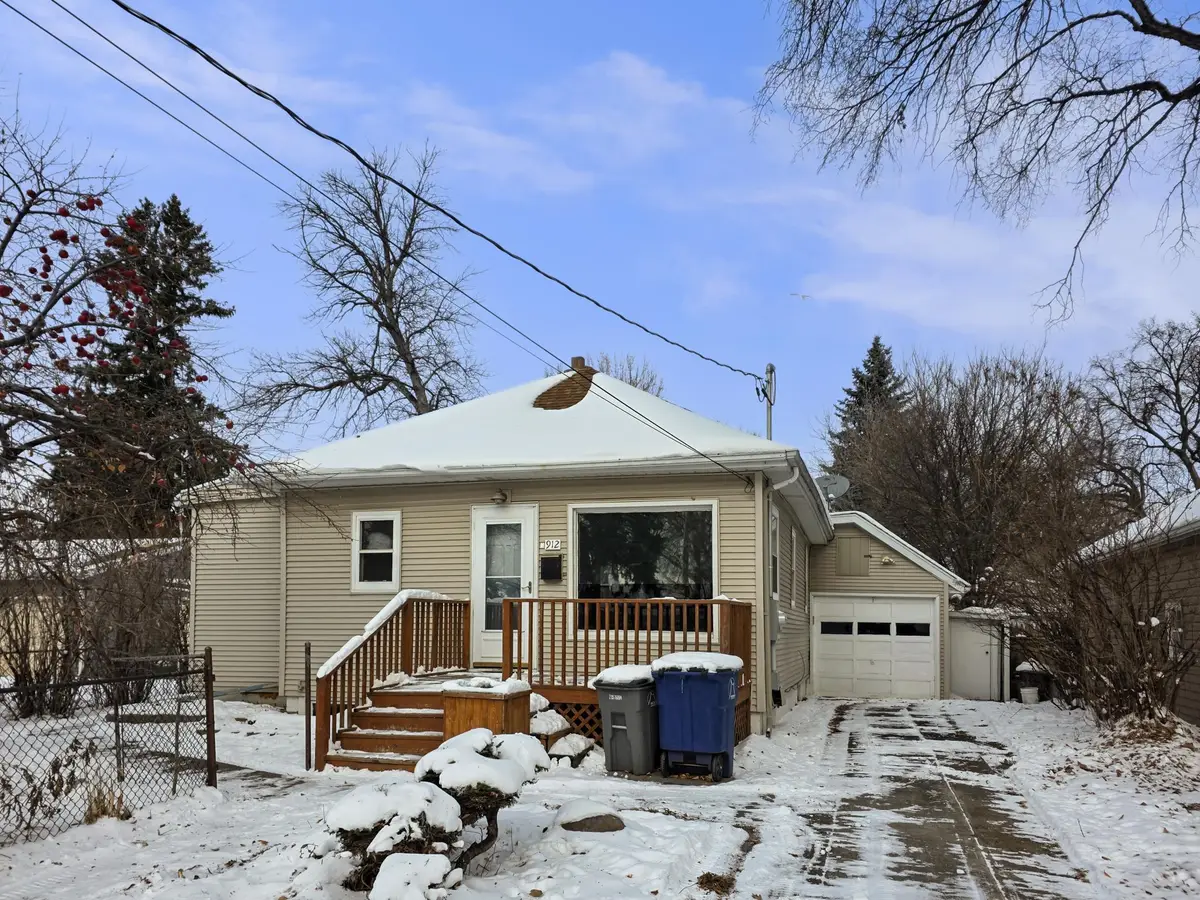 912 3rd Avenue N, Moorhead, MN 56560 - Image #1