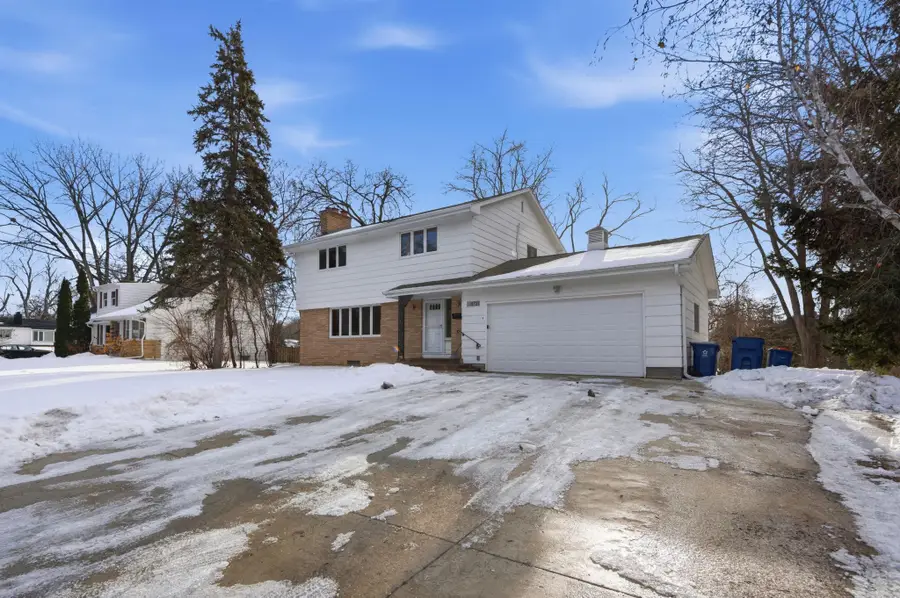 4721 33rd Avenue N, Golden Valley, MN 55422 - Image #2