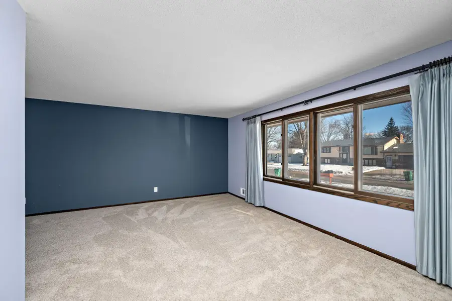 4221 Edgemont Street, Saint Paul, MN 55127 - Image #3