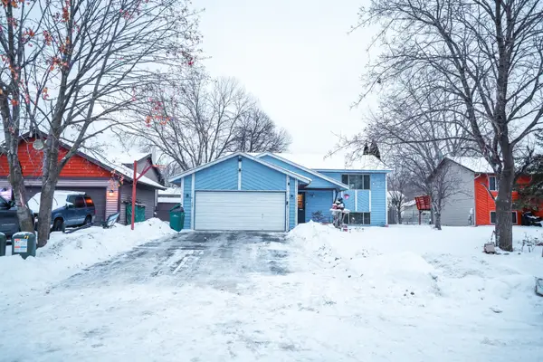 3222 Greenbrier Street, Vadnais Heights, MN 55127