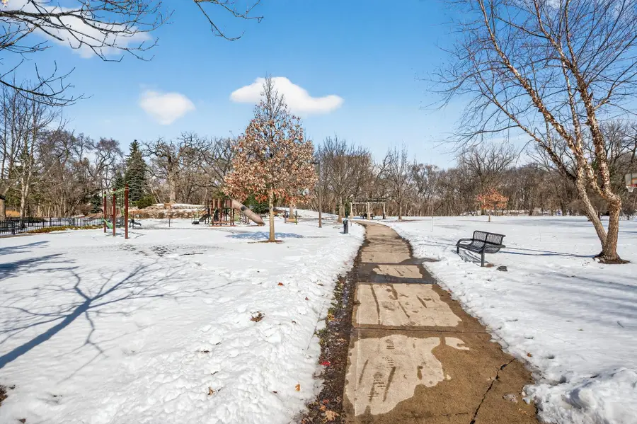 1946 Chatsworth Street N, Saint Paul, MN 55113 - #3