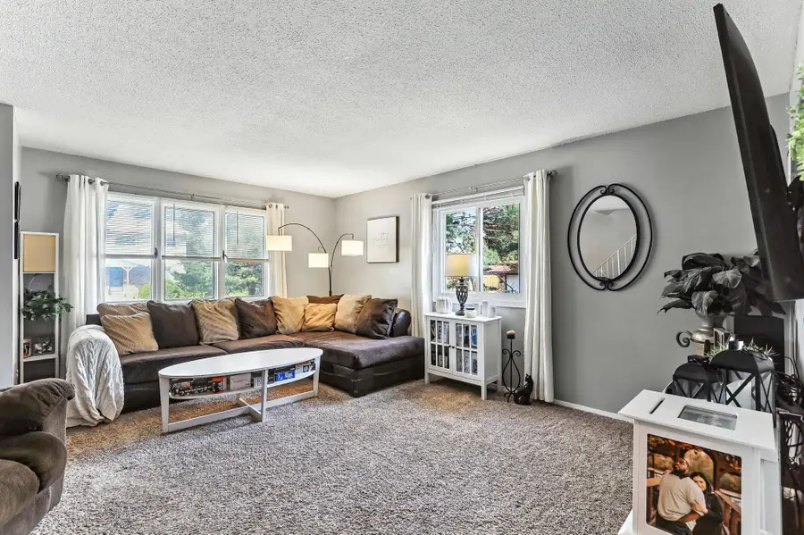 514 Shadyside Circle, Hopkins, MN 55343 - Image #2