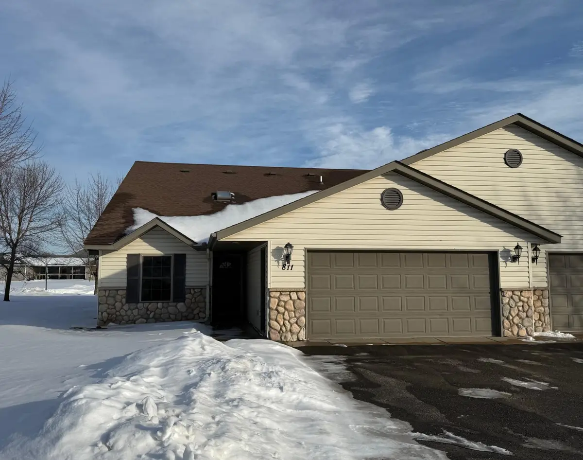 811 Stonehaven Path, Milaca, MN 56353 - Image #1