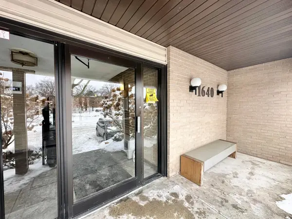 1640 Highway 36 W #345, Saint Paul, MN 55113