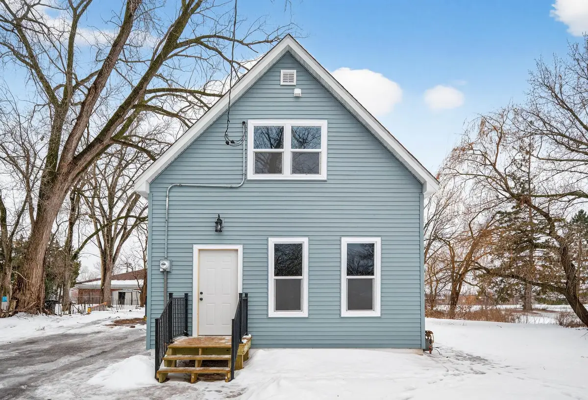 1216 County Road C E, Saint Paul, MN 55109 - Image #1