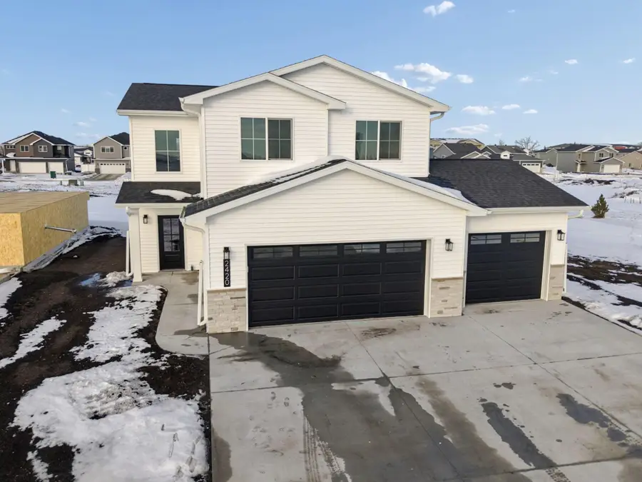 2420 38 Avenue S, Moorhead, MN 56560 - Image #2