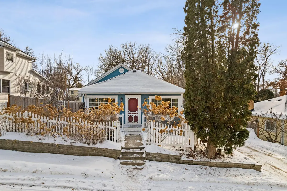 44 Grove Street, Mahtomedi, MN 55115 - #1