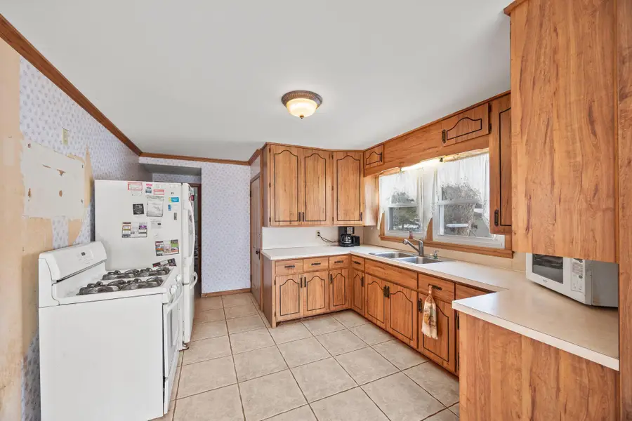 737 Elm Avenue E, Delano, MN 55328 - Image #2