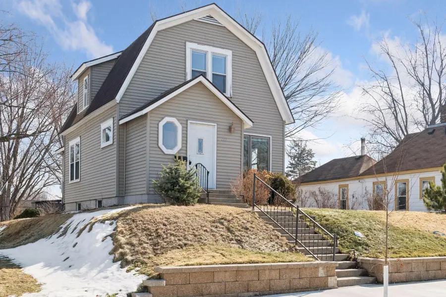 133 10th Avenue N, Hopkins, MN 55343 - #2