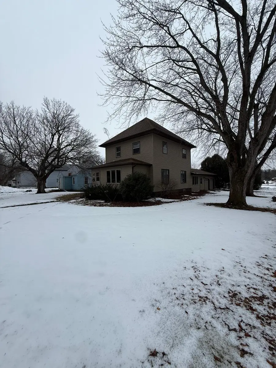 402 E Flynn Street, Redwood Falls, MN 56283 - #2