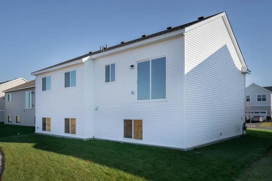 675 47th Avenue Ne, Saint Cloud, MN 56304 - Image #3