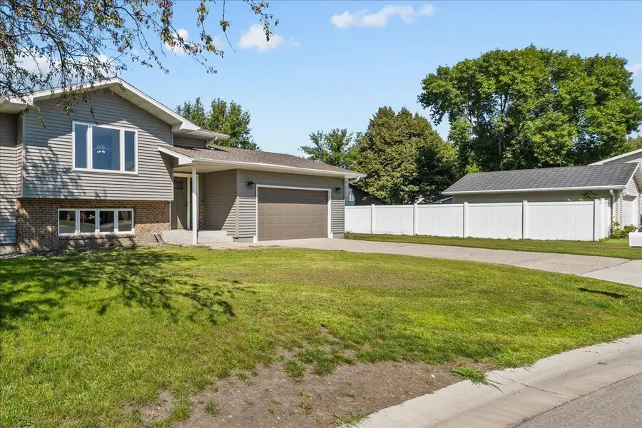 1403 12th N, Wahpeton, ND 58075 - #3