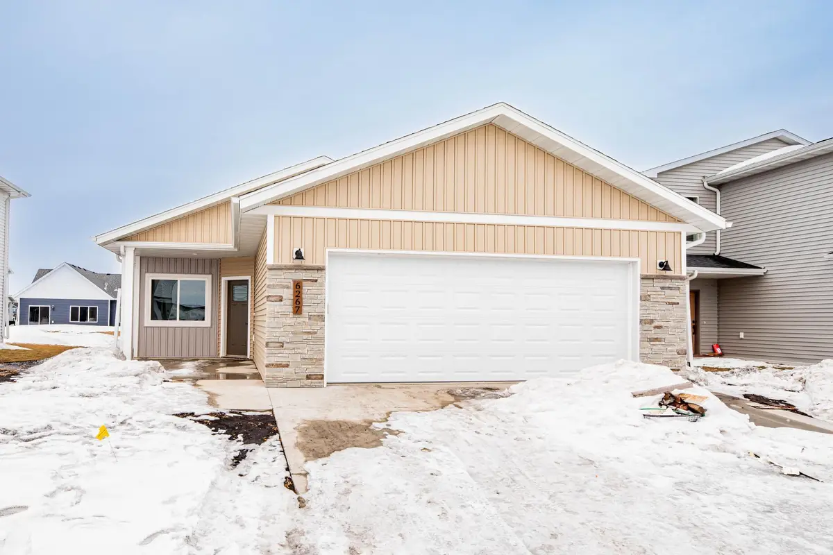 6267 87 Avenue S, Horace, ND 58047 - Image #1