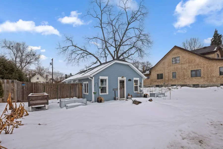 645 5th Avenue Nw, Saint Paul, MN 55112 - Image #2