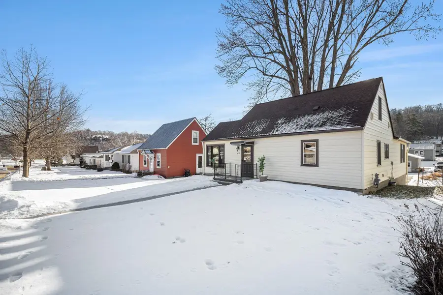 613 Hawthorn Street, Red Wing, MN 55066 - Image #2