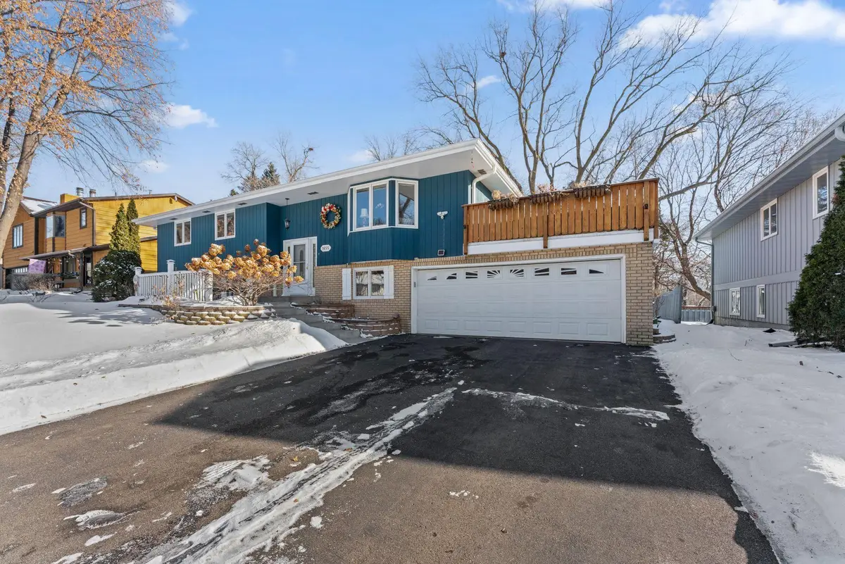 1655 18th Avenue Nw, Saint Paul, MN 55112 - #1