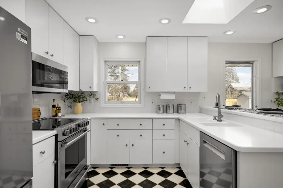 5008 Windsor Avenue, Minneapolis, MN 55436 - #2