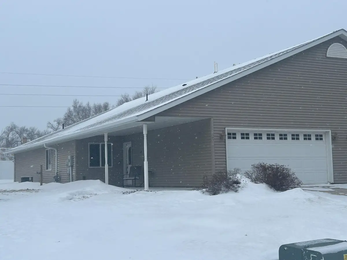 3101 1st Avenue Nw, Willmar, MN 56201 - Image #1