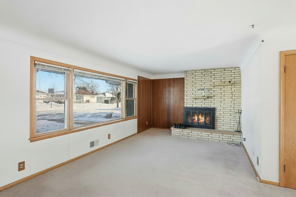 2112 Suburban Avenue, Saint Paul, MN 55119