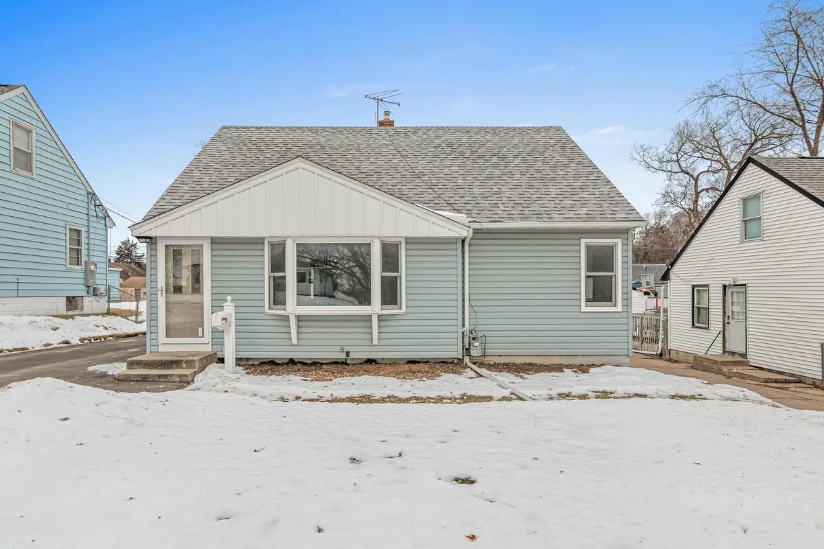 338 12th Avenue S, South Saint Paul, MN 55075 - Image #1