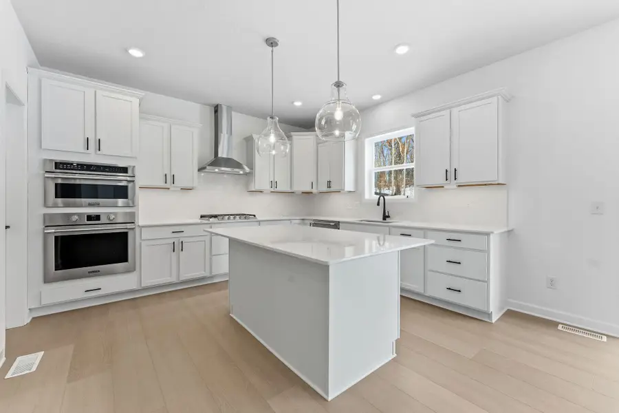 12102 Aurora Avenue, Rogers, MN 55374 - Image #3