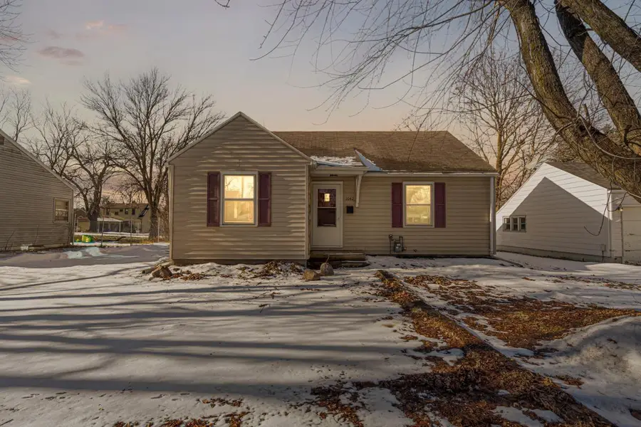 1042 S Oak Avenue, Owatonna, MN 55060 - Image #2