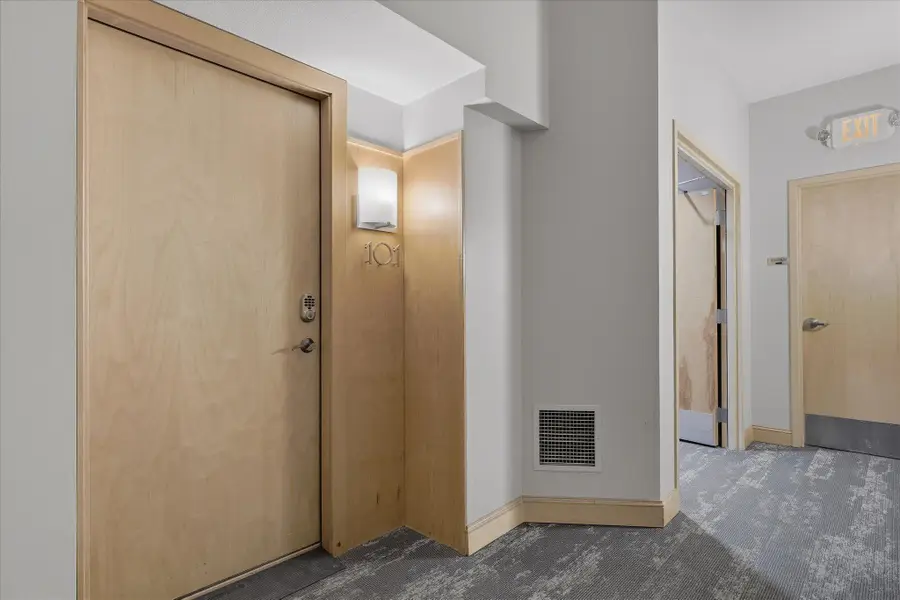 270 4th Street E #101, Saint Paul, MN 55101 - #3