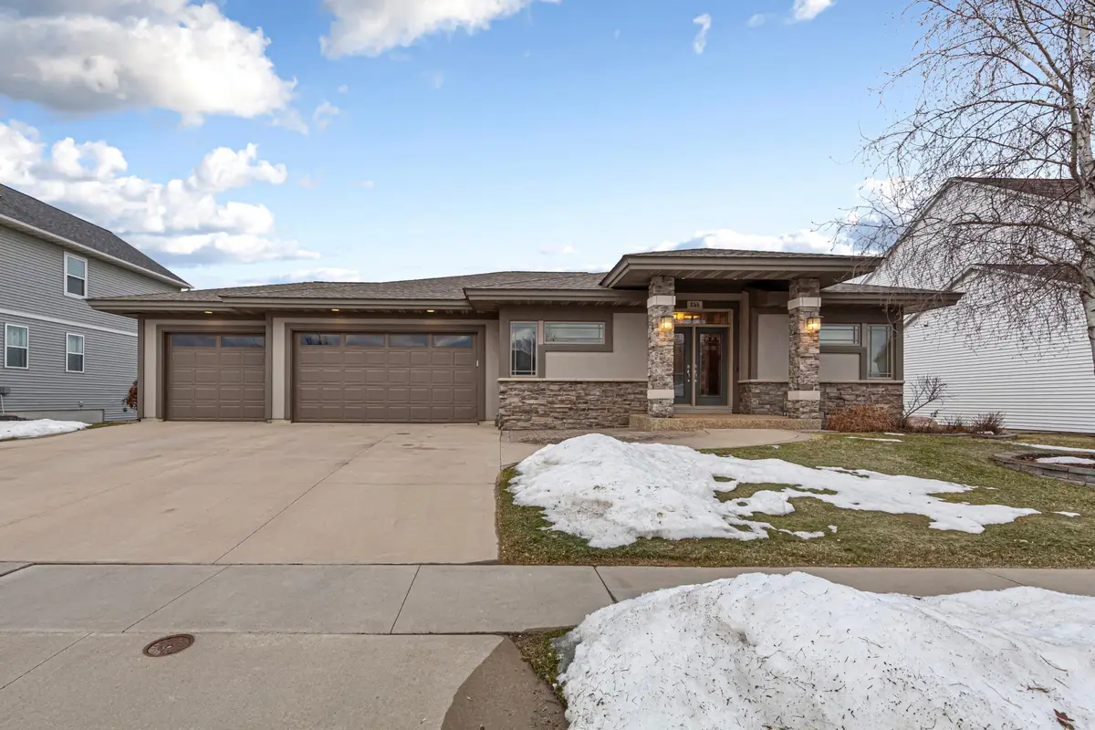 255 Foothills Ln Se, Rochester, MN 55904 - Image #1