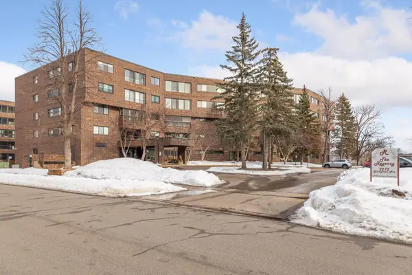 2275 Youngman Avenue #410W, Saint Paul, MN 55116