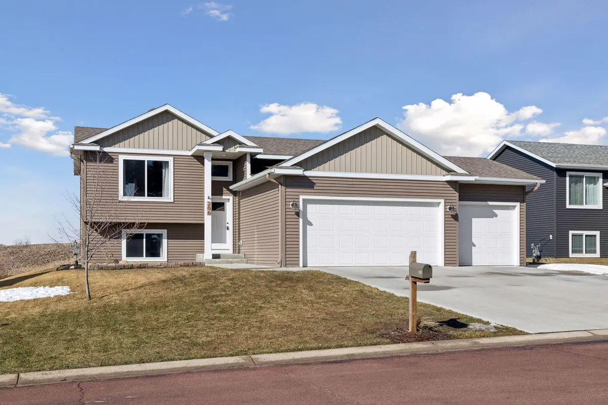 206 Whitetail Lane, Kenyon, MN 55946 - #1