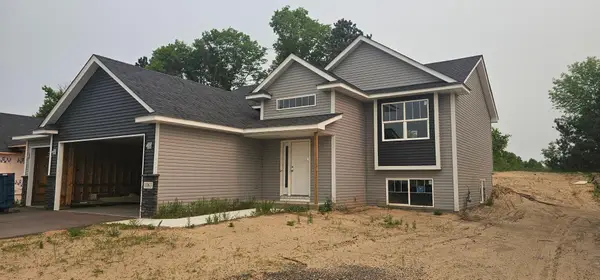 1063 NE Bellaire Boulevard Nw, Isanti, MN 55040