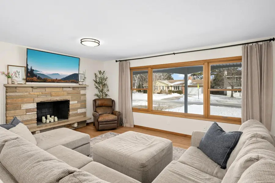 1252 Highview Drive, Saint Paul, MN 55112 - Image #3