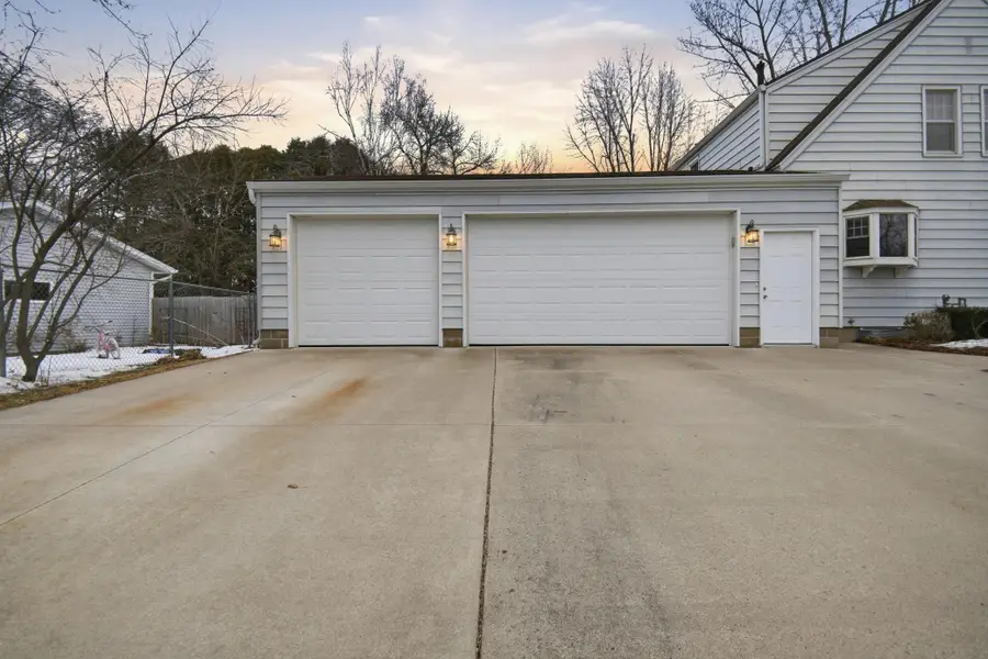 358 18th Street Sw, Owatonna, MN 55060 - #2