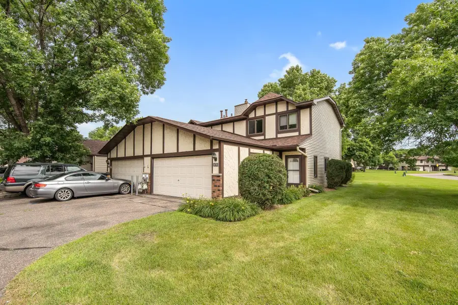 8775 Maplebrook Parkway N, Minneapolis, MN 55445 - Image #2