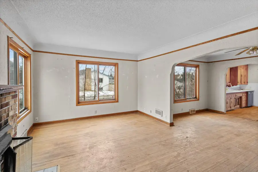5301 Emerson Avenue N, Minneapolis, MN 55430 - Image #3