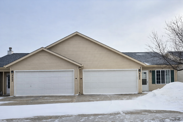 4666 8th Avenue S, Fargo, ND 58103