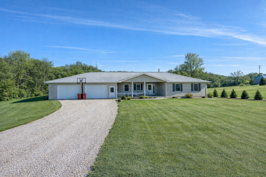 57618 205th Avenue, Plainview, MN 55964 - #2
