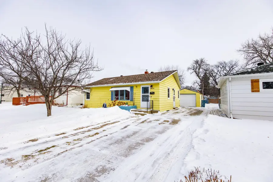1506 15th Street S, Fargo, ND 58103 - Image #2