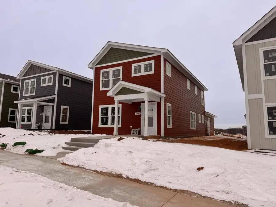 1342 Winthrop Street N, Saint Paul, MN 55119 - #3