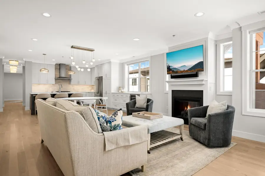 6128 Kellogg Avenue #201B, Edina, MN 55424 - #3