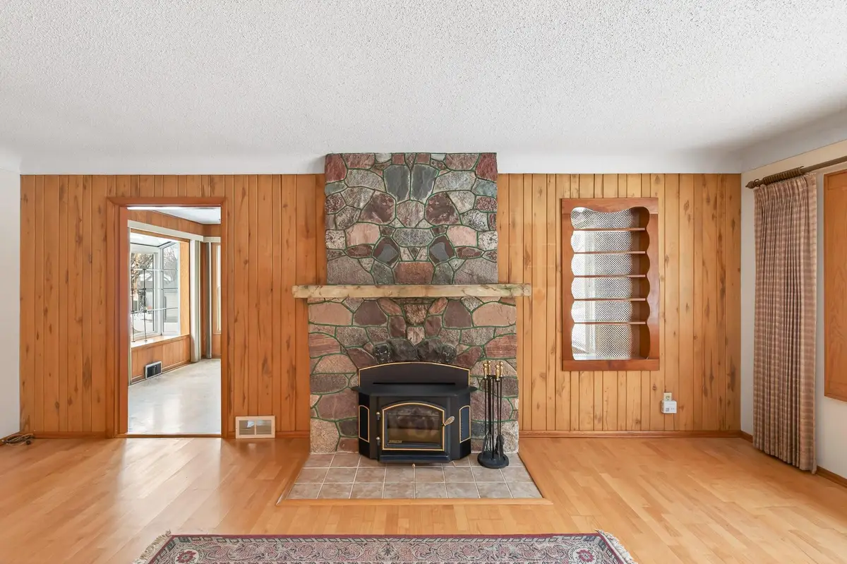 515 County Road B E, Saint Paul, MN 55117 - #1