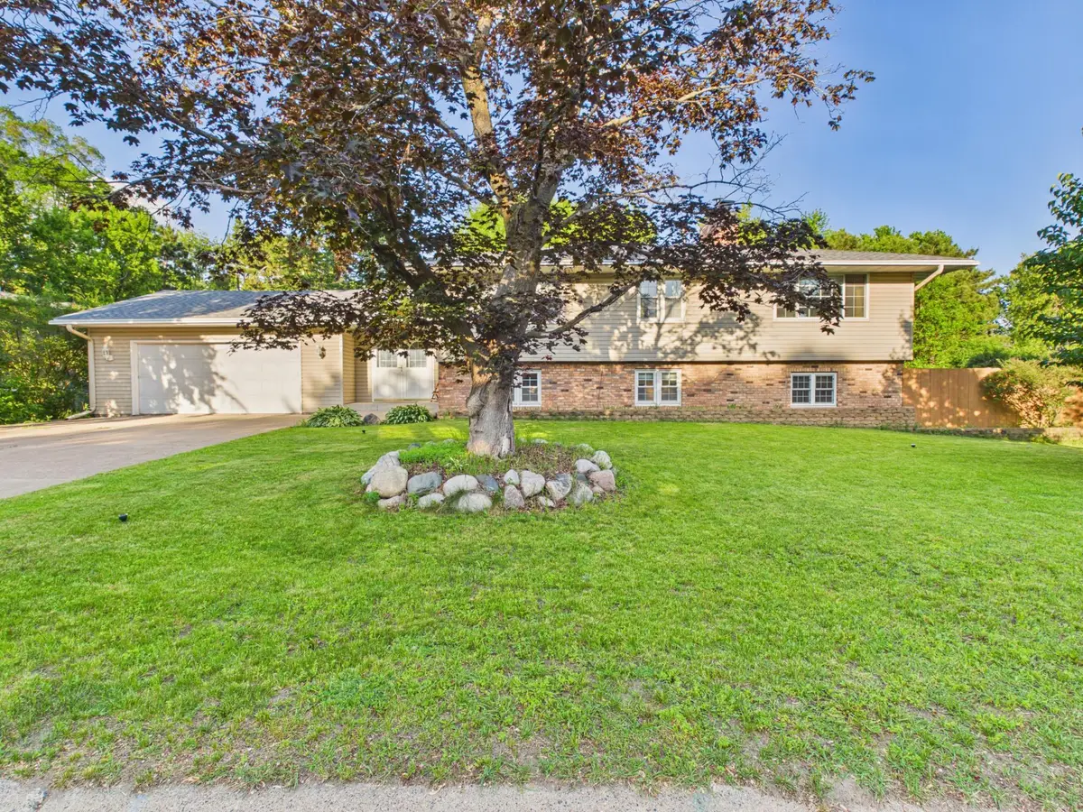 4340 Rustic Place, Saint Paul, MN 55126 - #1