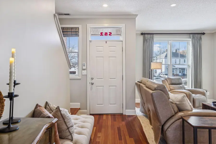 582 Payne Avenue, Saint Paul, MN 55130 - Image #2