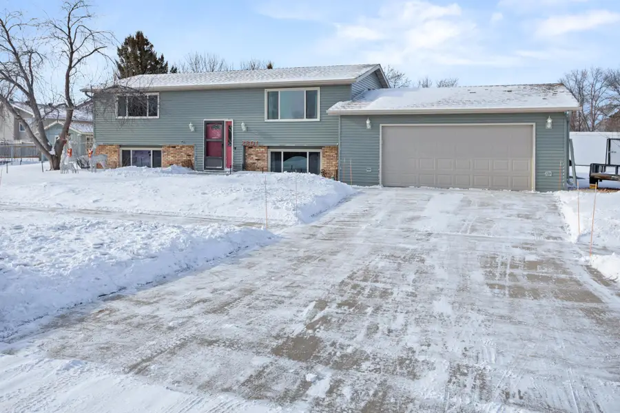 2801 22nd Street S, Fargo, ND 58103 - Image #2