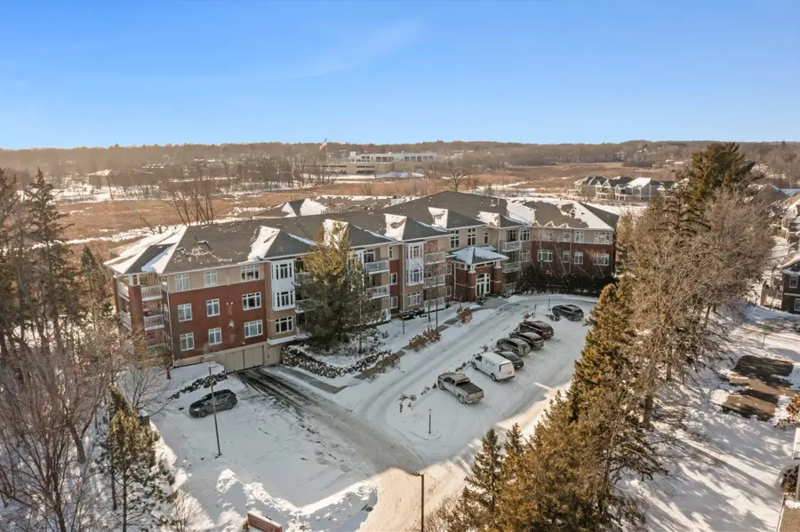 408 Parkers Lake Road #107, Wayzata, MN 55391 - Image #2